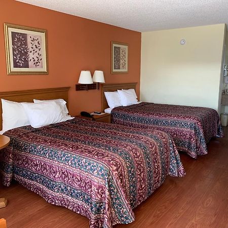 Key West Inn - Chatsworth Bagian luar foto
