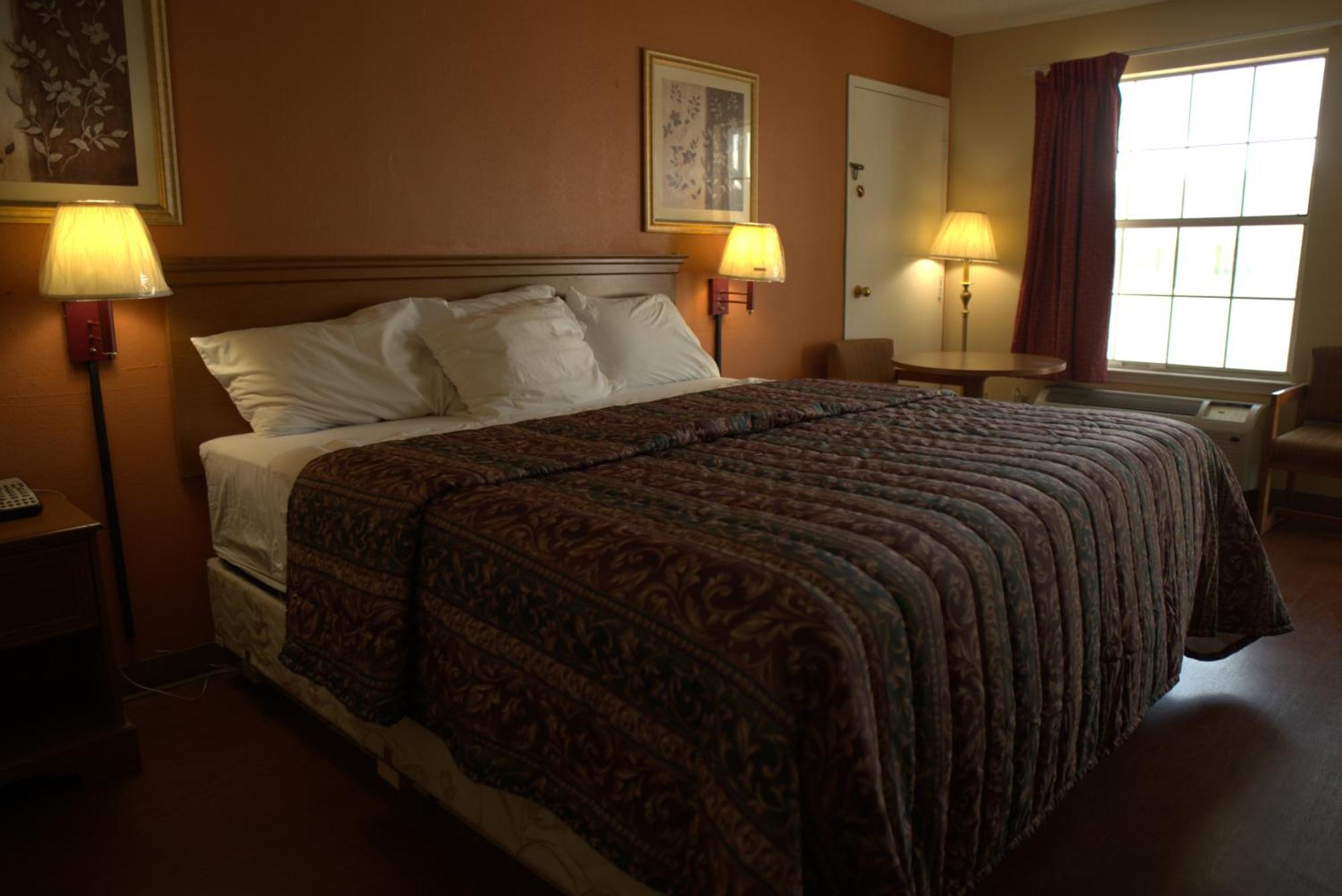 Key West Inn - Chatsworth Bagian luar foto